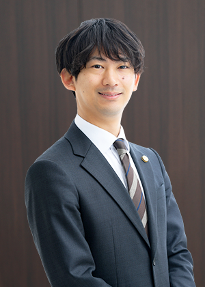 弁護士　梶並 吉光